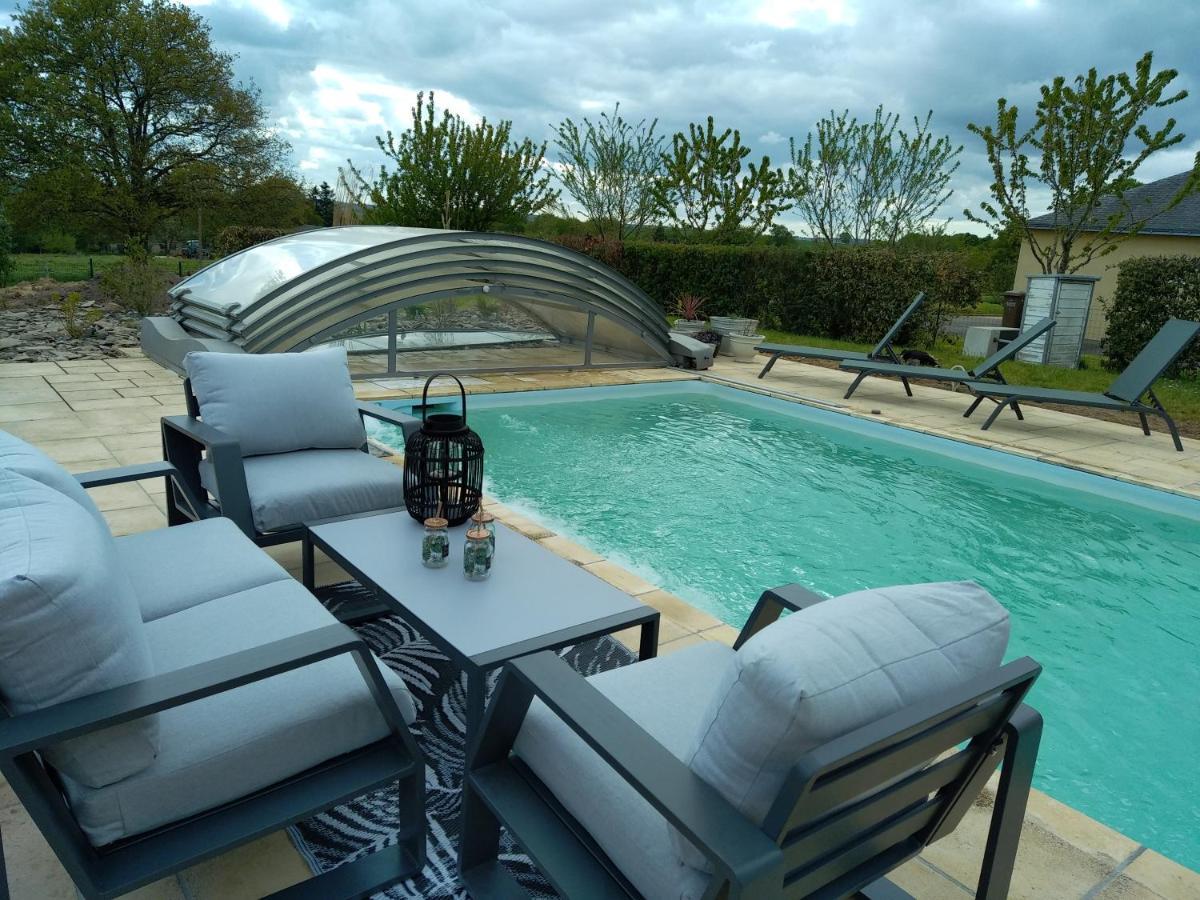Maison/Villa Avec Piscine Privee Gite Brain D'Eau La Chapelle-de-Brain Kültér fotó
